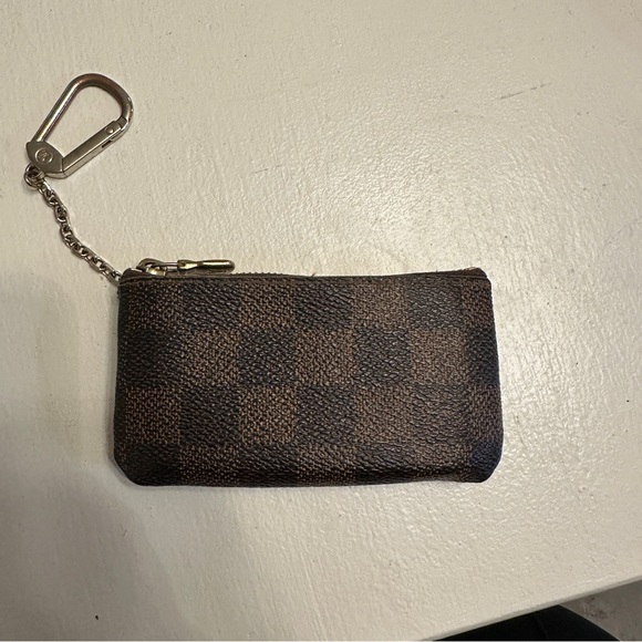 Louis Vuitton card case key chain - Picture 6 of 6